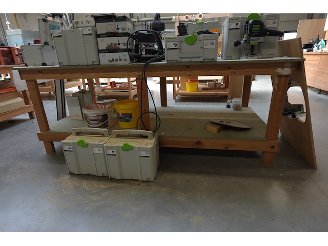 2x houten werktafel - afbeelding 1 van  6