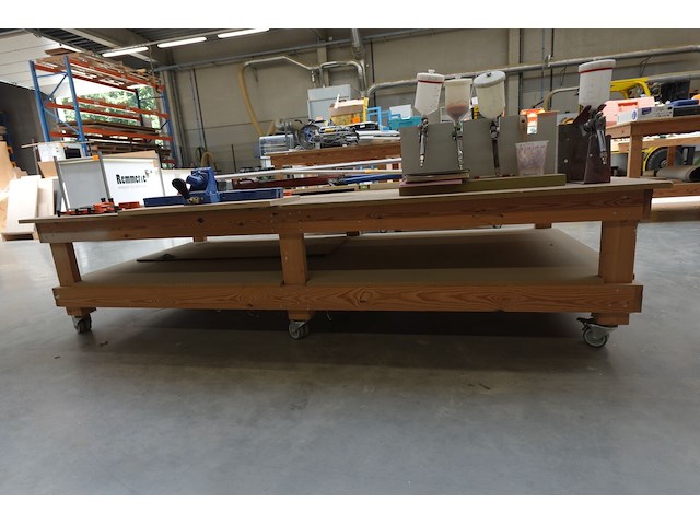 2x houten werktafel - afbeelding 2 van  4