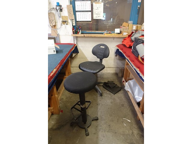 2x houten werktafel - afbeelding 5 van  7