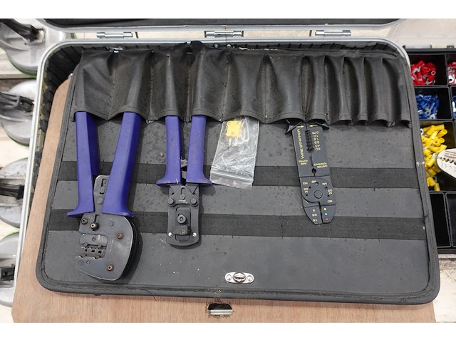 2x hvac gereedschapskoffers - afbeelding 3 van  4