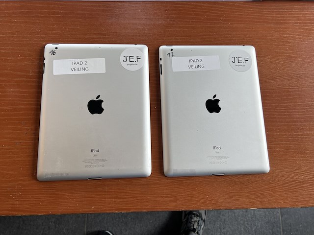2x i-pad 2 - afbeelding 2 van  3