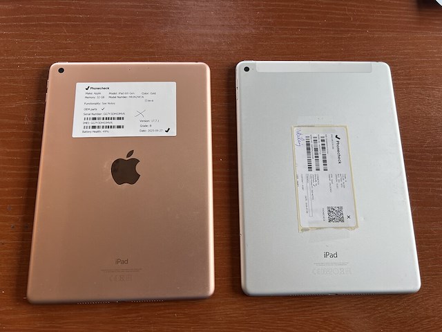 2x i-pad - afbeelding 2 van  3