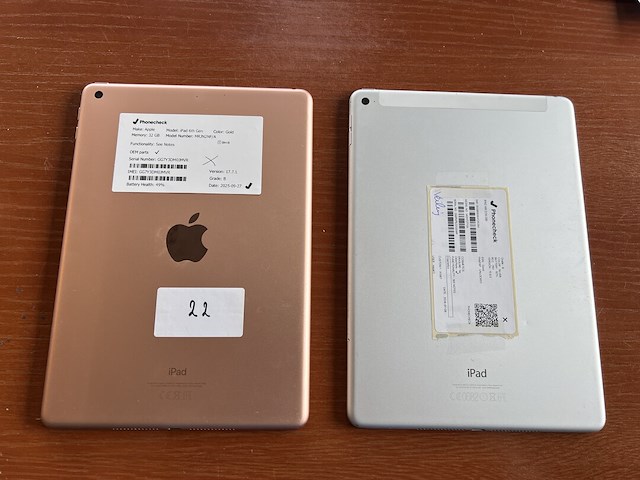 2x i-pad - afbeelding 3 van  3