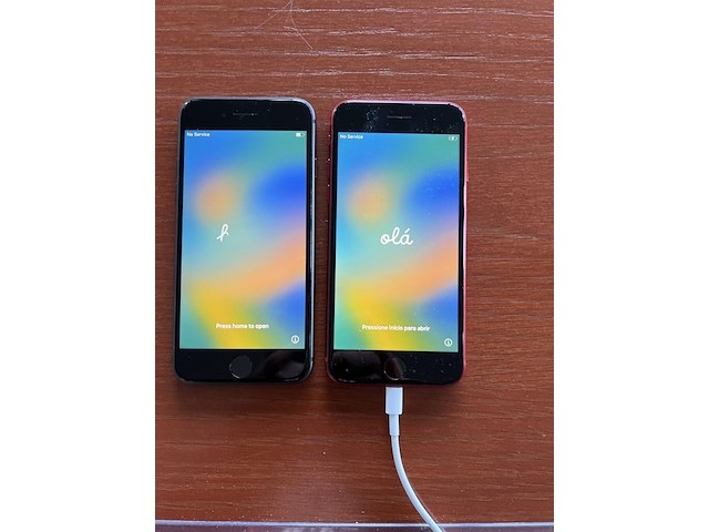 2x i-phone 8 - afbeelding 1 van  4