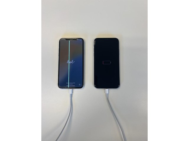 2x i-phone xs - afbeelding 1 van  2