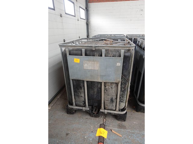 2x ibc container - afbeelding 1 van  3