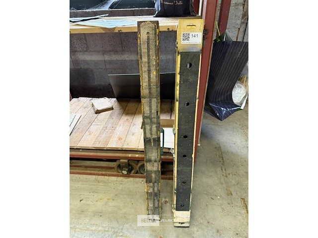 2x ijzeren schragen - afbeelding 1 van  3