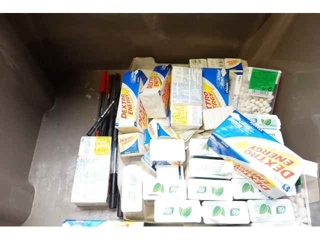 2x inhoud kast - afbeelding 5 van  16