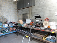 2x inhoud werkbank - afbeelding 1 van  9