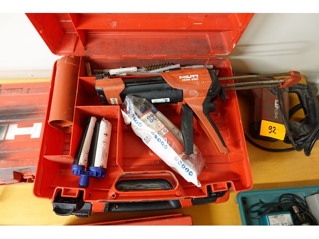 2x injectiepistool hilti - afbeelding 1 van  4