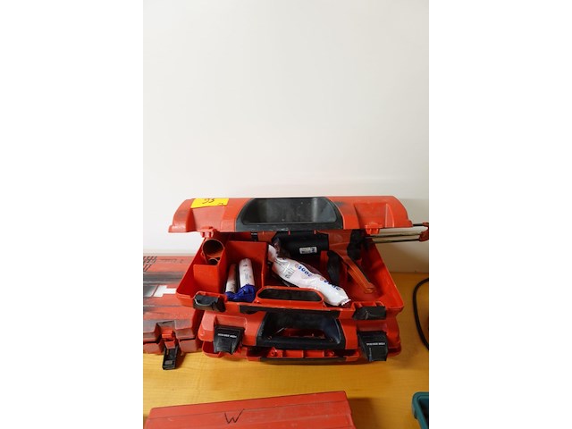 2x injectiepistool hilti - afbeelding 4 van  4