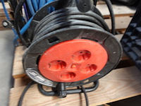 2x kabel op haspel - afbeelding 2 van  3