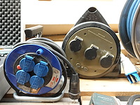 2x kabel op haspel - afbeelding 1 van  3