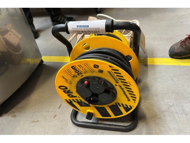 2x kabelhaspel - afbeelding 2 van  4