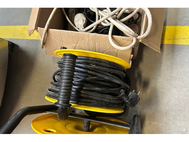 2x kabelhaspel - afbeelding 3 van  4