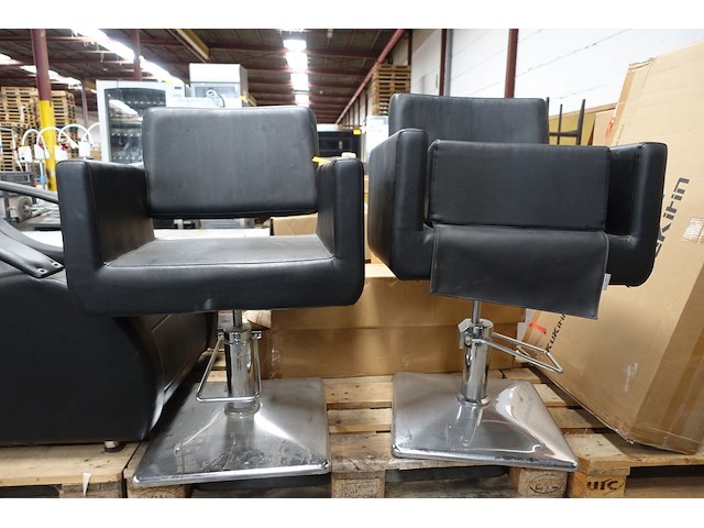 2x kapperstoel - afbeelding 1 van  3