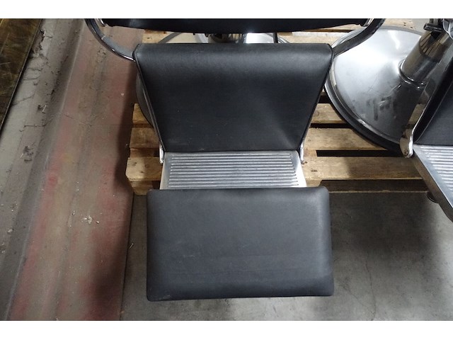 2x kapperstoel - afbeelding 4 van  4