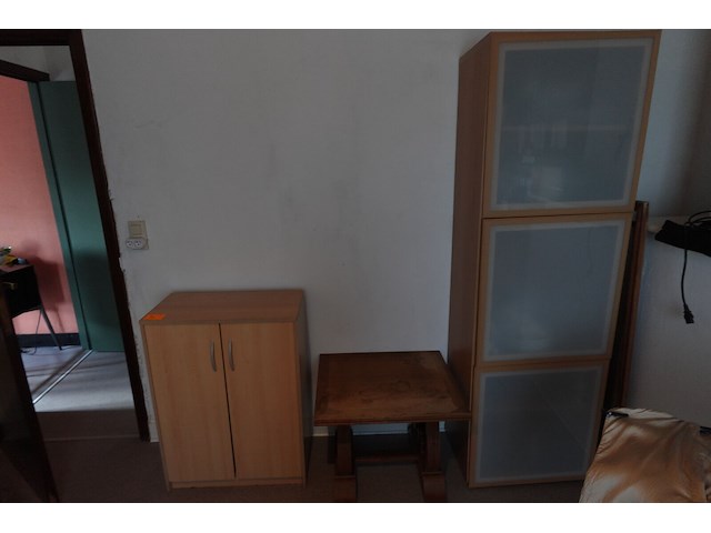 2x kast & 1x tafel - afbeelding 1 van  4