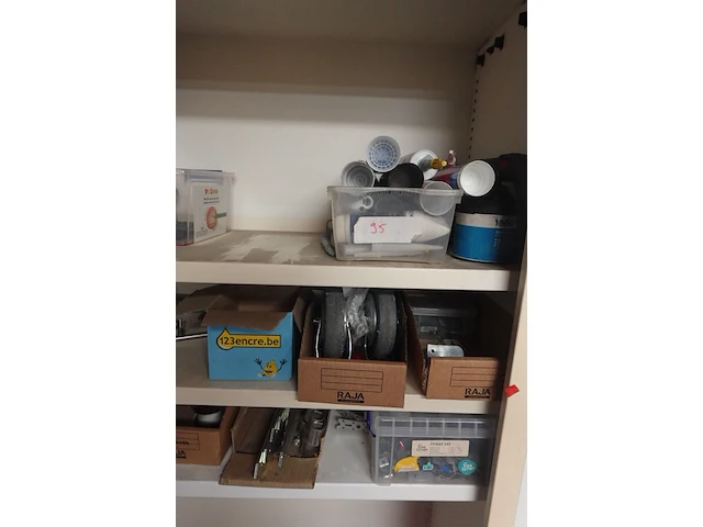 2x kast + inhoud - afbeelding 9 van  22