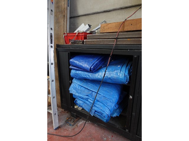 2x kast met beugel & inhoud - afbeelding 2 van  6