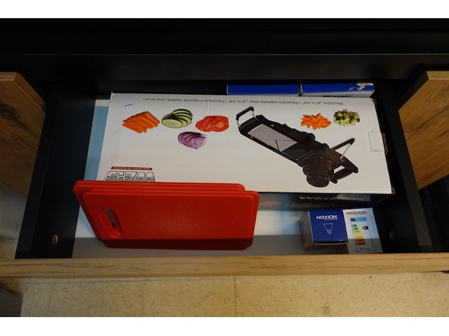 2x kast met inhoud - afbeelding 4 van  9