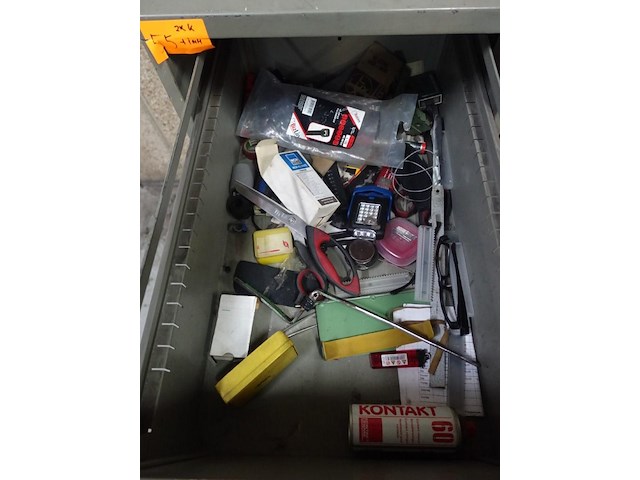 2x kast met inhoud - afbeelding 7 van  12