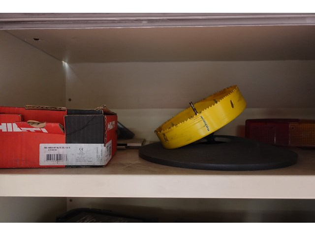 2x kast met inhoud - afbeelding 6 van  12