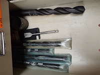 2x kast met inhoud - afbeelding 9 van  17