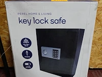 2x key lock safe perel
