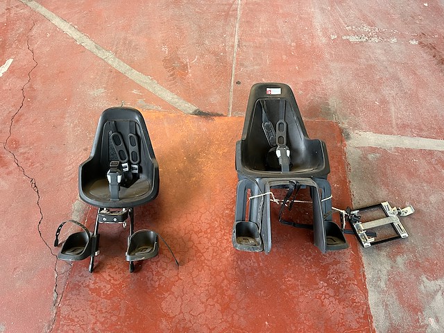 2x kinderstoel voor op fiets - afbeelding 1 van  4