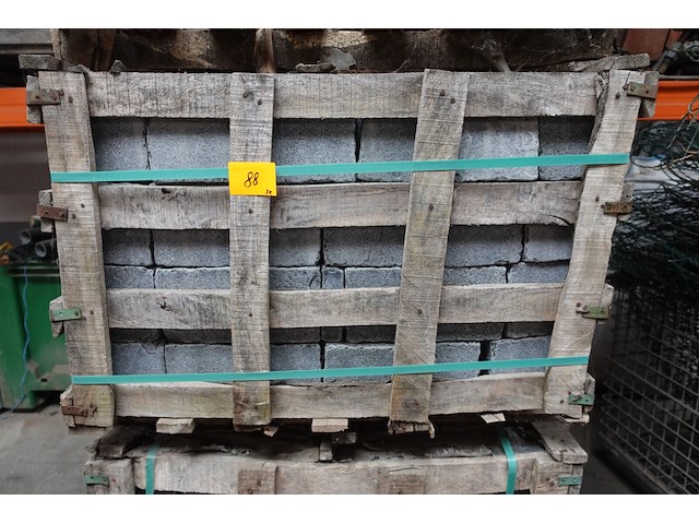 2x kist natuursteen tegel + rest - afbeelding 2 van  4