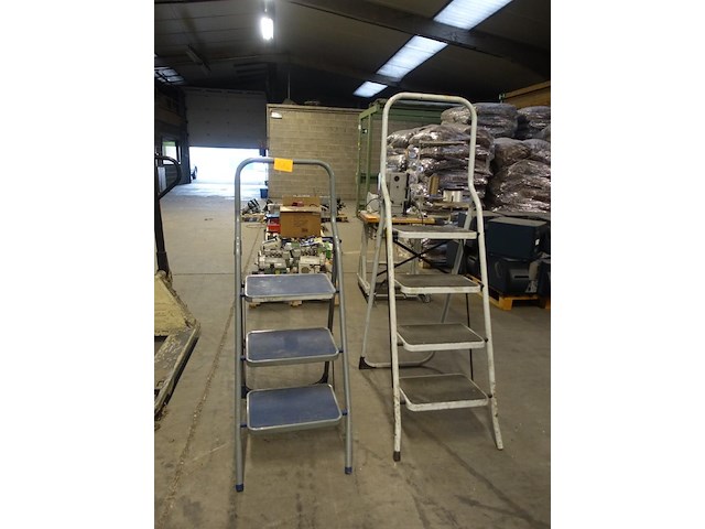 2x klapladder - afbeelding 1 van  2