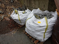 2x kleine bigbag graniet kinderkoppen - afbeelding 1 van  3