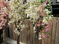 2x kunstboom h180 cm - afbeelding 1 van  2