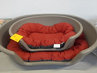 2x kunststof hondenmand cosy