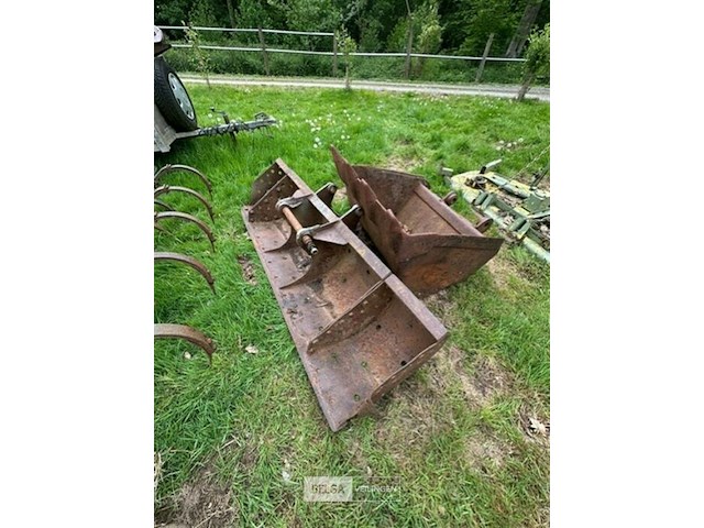2x laadbak voor graafmachine - afbeelding 1 van  1