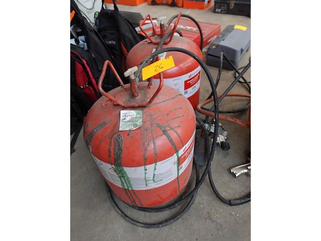 2x lijmpistool met fles & 1x gasfles met brander - afbeelding 3 van  3