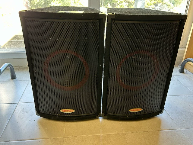 2x liquidpower speaker - afbeelding 1 van  4