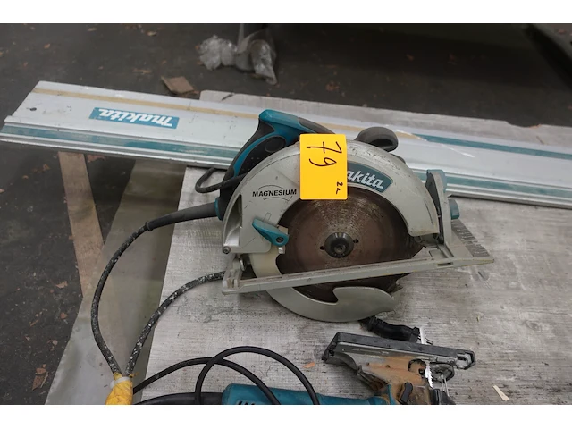 2x machine makita - afbeelding 2 van  6