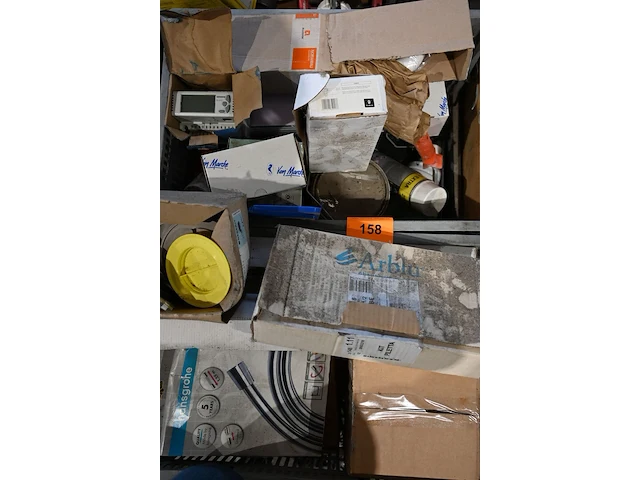 2x magazijnbak diverse sanitairmateriaal - afbeelding 3 van  3