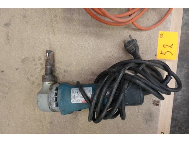 2x makita machine - afbeelding 4 van  5