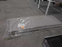 2x manutti ligbed kussen - afbeelding 2 van  3
