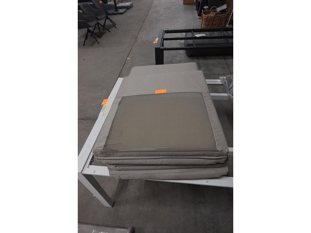 2x manutti ligbed kussen - afbeelding 2 van  3