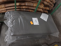 2x manutti ligbed kussen - afbeelding 1 van  3
