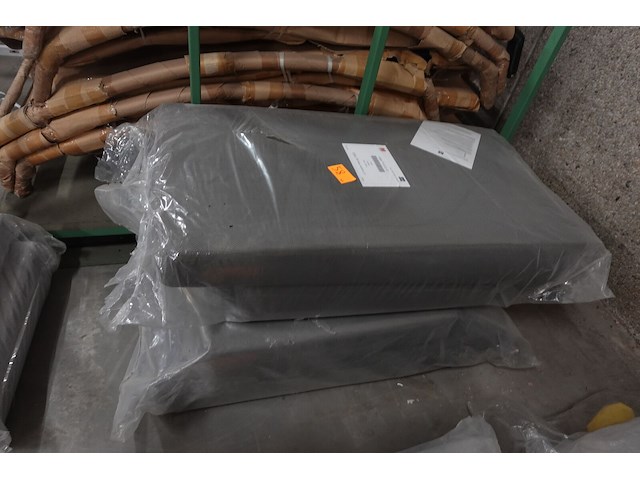 2x manutti ligbed kussen - afbeelding 2 van  3