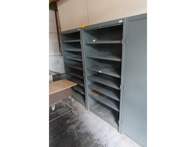2x metalen dossierkast - afbeelding 1 van  1
