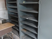 2x metalen dossierkast