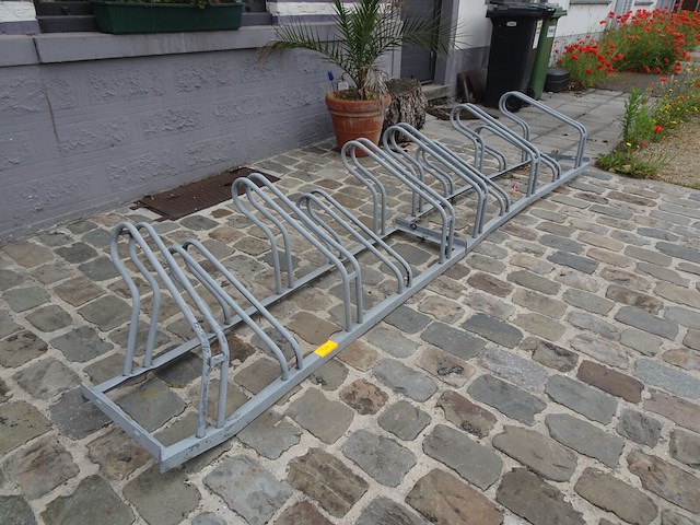 2x metalen fietsrek - afbeelding 1 van  2