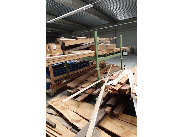 2x metalen houder + inhoud divers hout - afbeelding 4 van  6