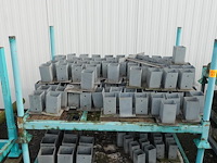 2x metalen houder met ankervoeten - afbeelding 2 van  2